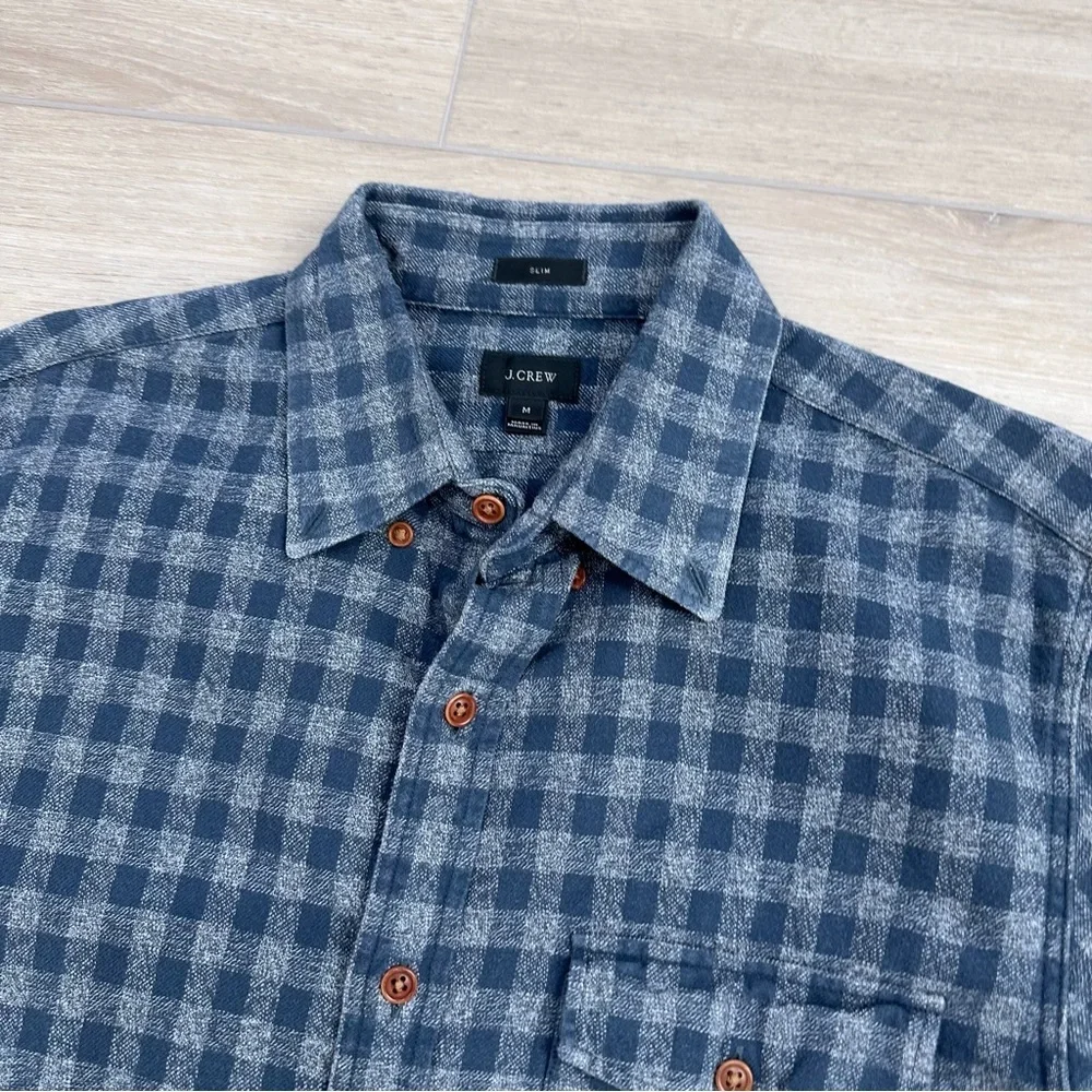 J.Crew slim collared button down shirt navy blue grey check flannel medium